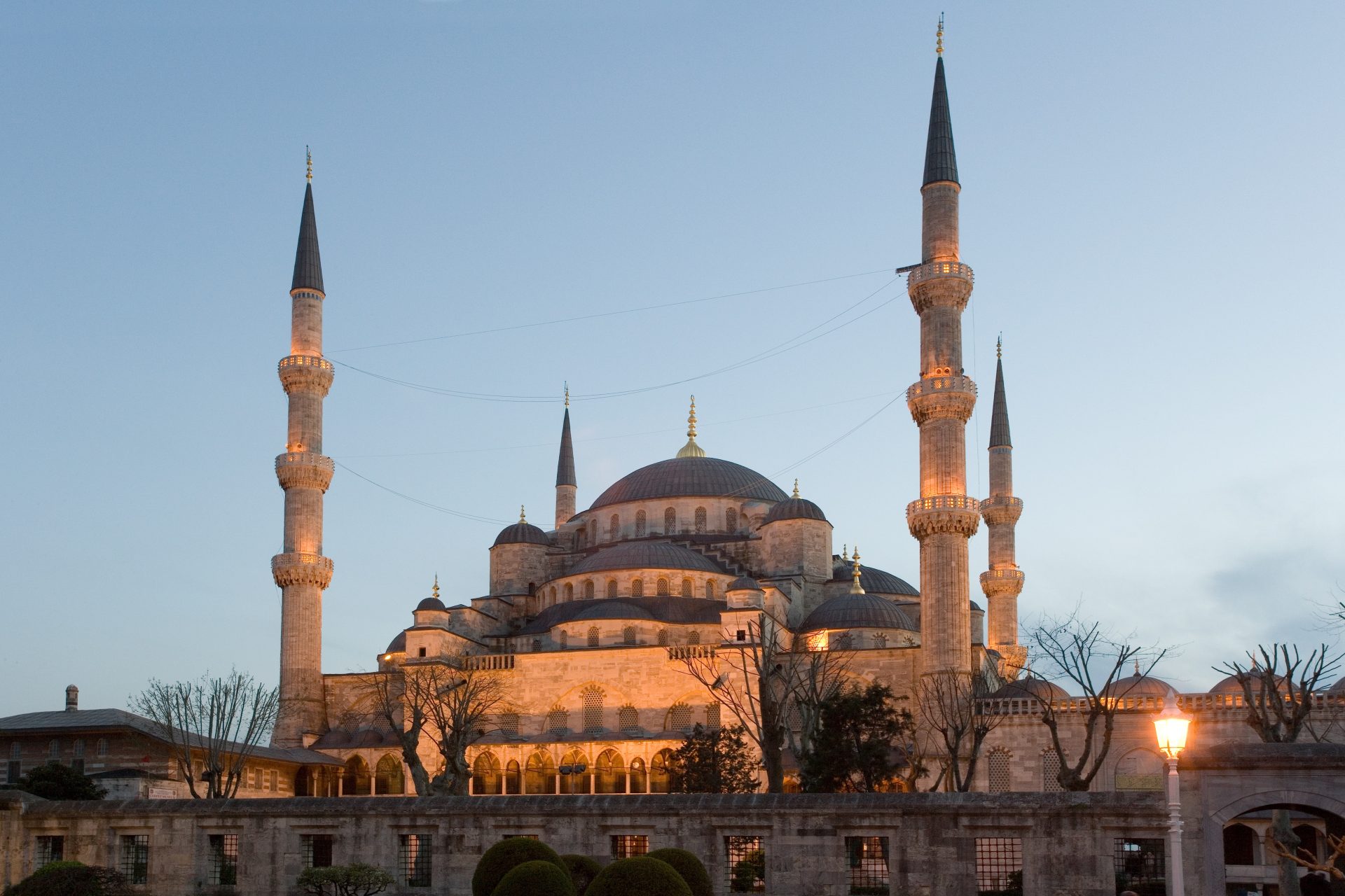 the blue mosque istanbul turkey 2022 11 14 02 06 25 utc